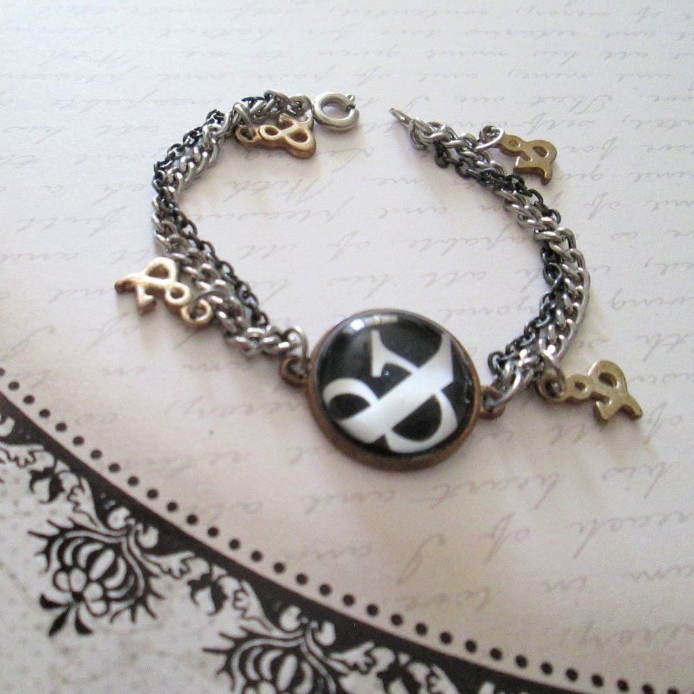 Mixed Metal Ampersand Chain Charm Bracelet